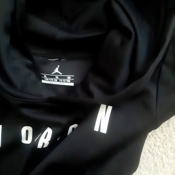 Jordan hoodie Dri _ fit Black  XL youths - Picture 2 of 6
